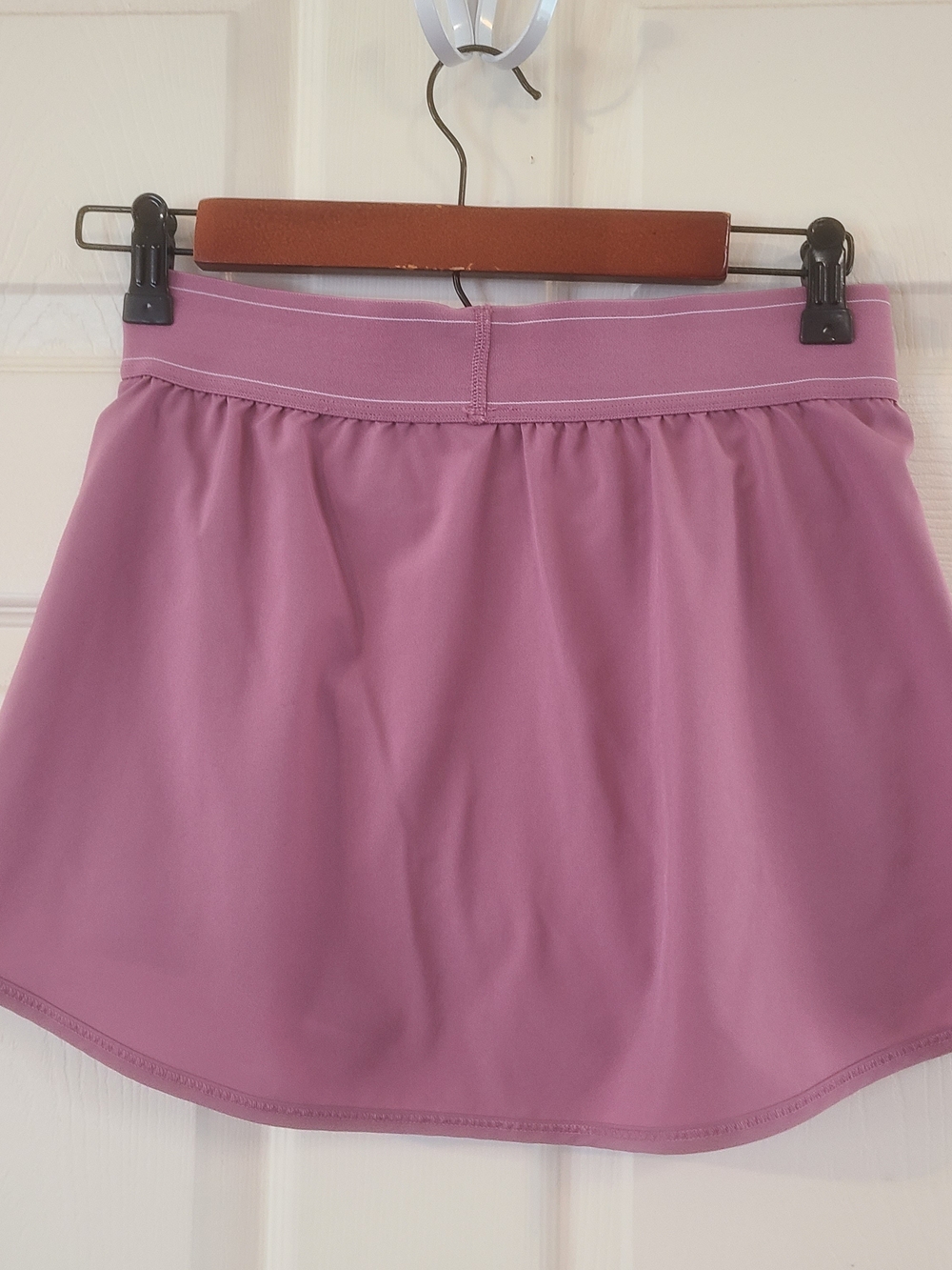 ALO Yoga Mauve-Pink Athletic Mini Skirt - Picture 4 of 5